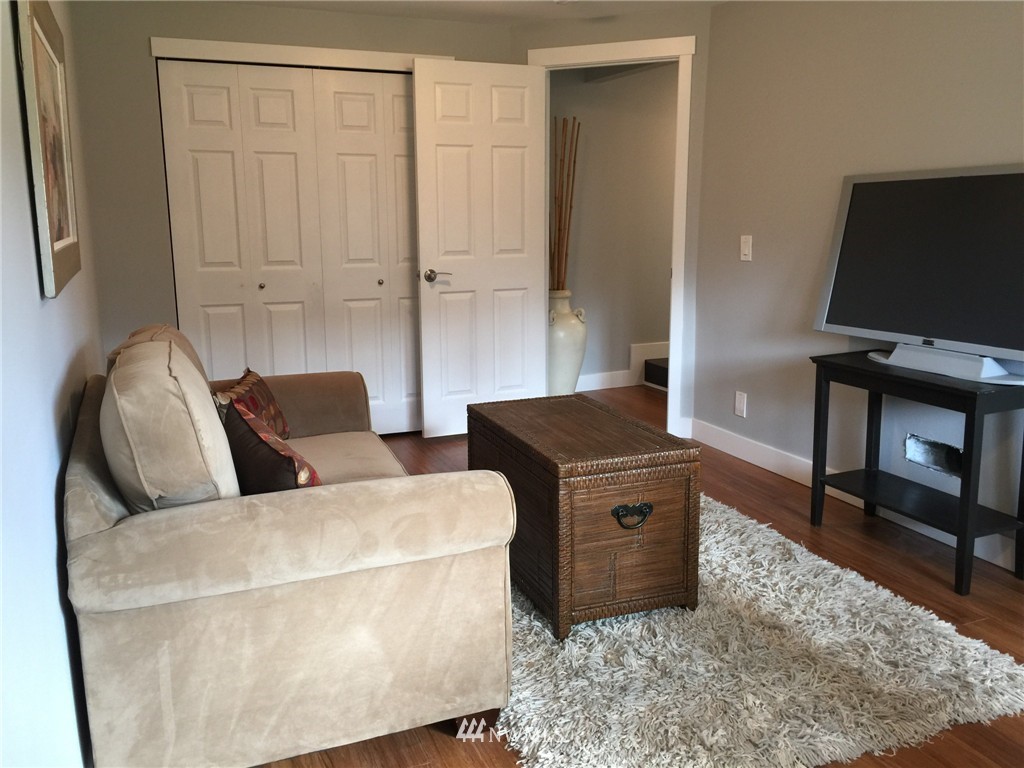 9043 Northeast 178th Street Bothell, WA 98011 - Photo 19 of 25