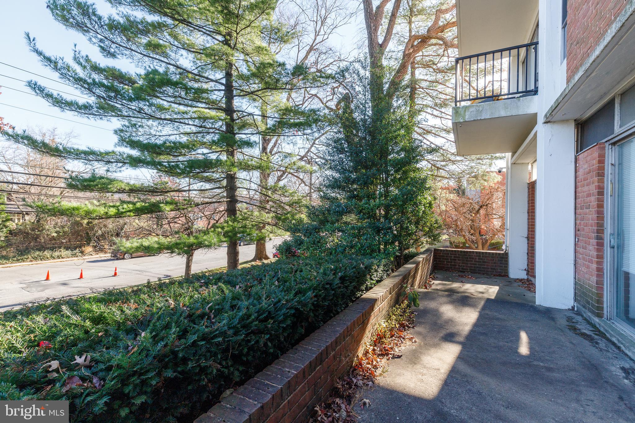 6606 Park Heights Avenue, Unit 111 Baltimore, MD 21215 - Photo 31 of 32 a view of outdoor space and yard