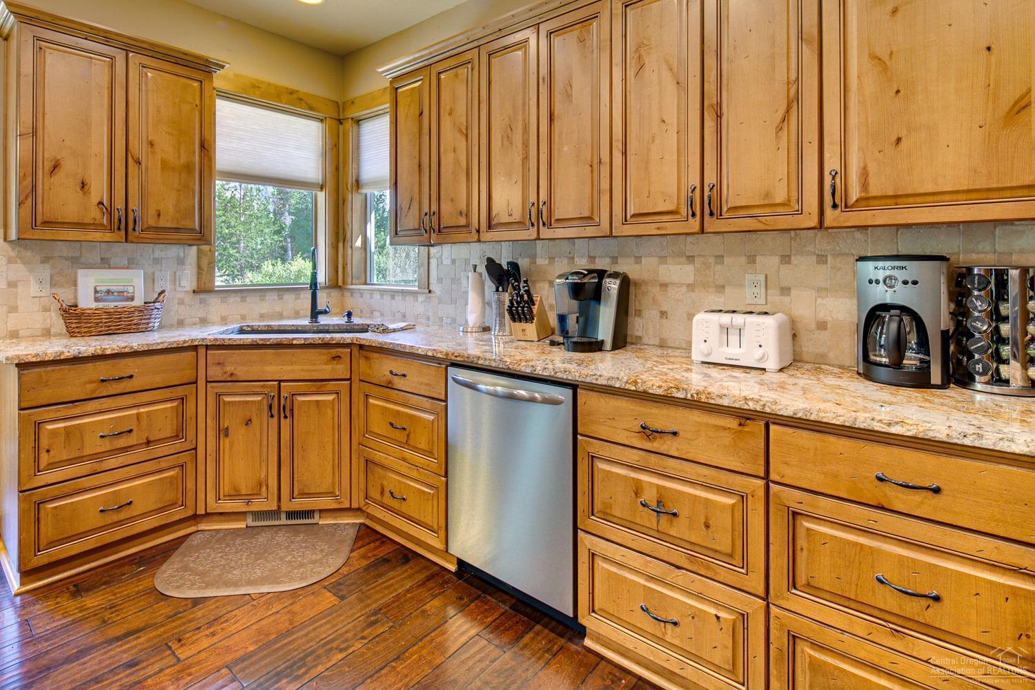 56905 Dancing Rock Loop Bend, OR 97707 - Photo 10 of 25 Additional Photo
