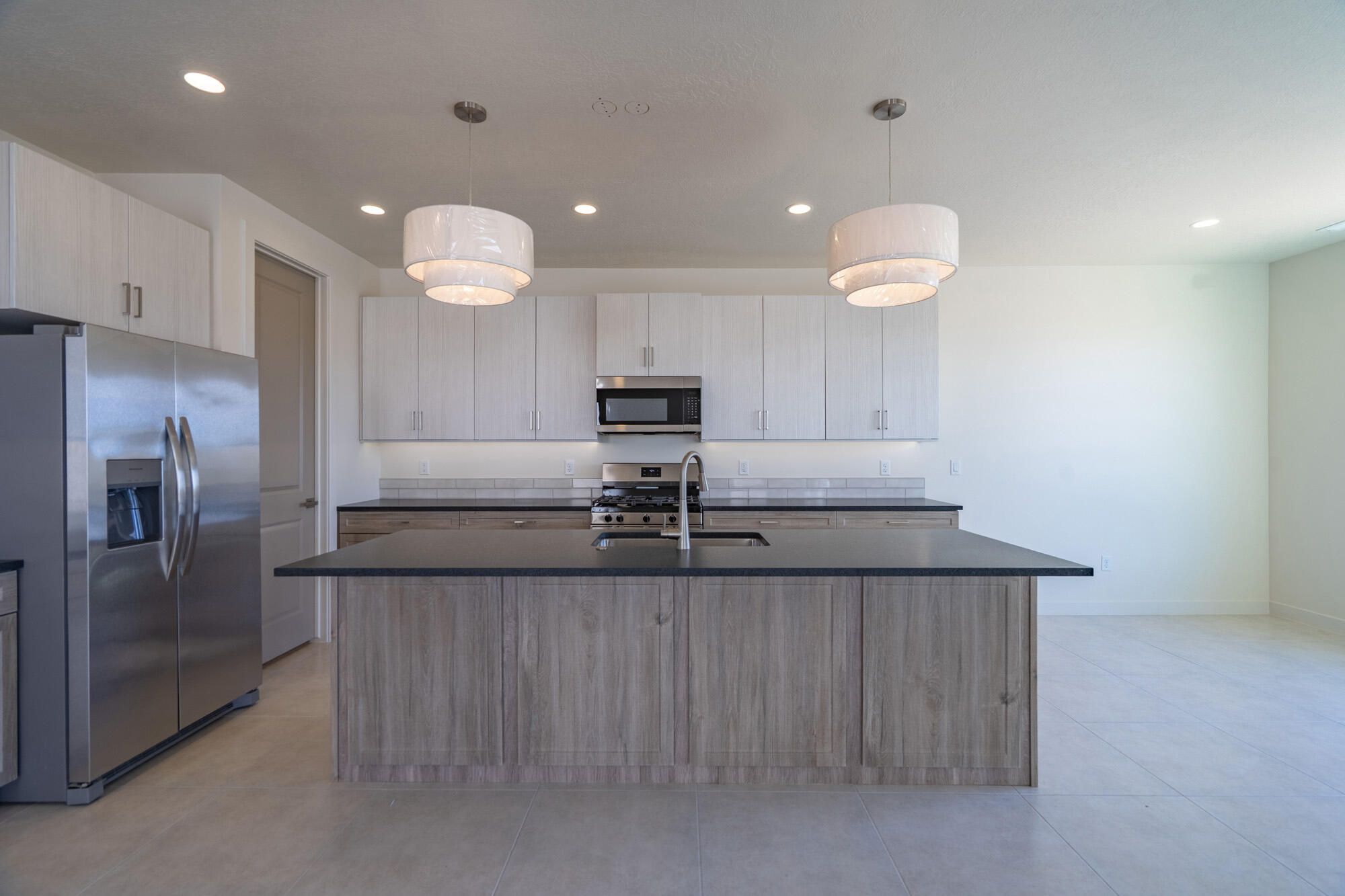 2936 West 570 North Hurricane, UT 84737 - Photo 19 of 82 Kitchen