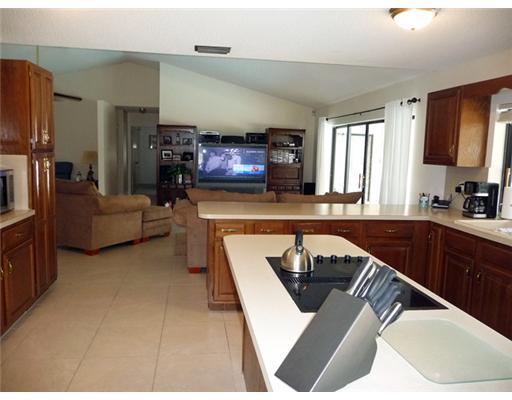 17610 Lake Park Road Boca Raton, FL 33487 - Photo 5 of 15 Additional Photo