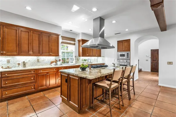 $2,690,000 | 27 Torrey Pine, Irvine, CA 92620