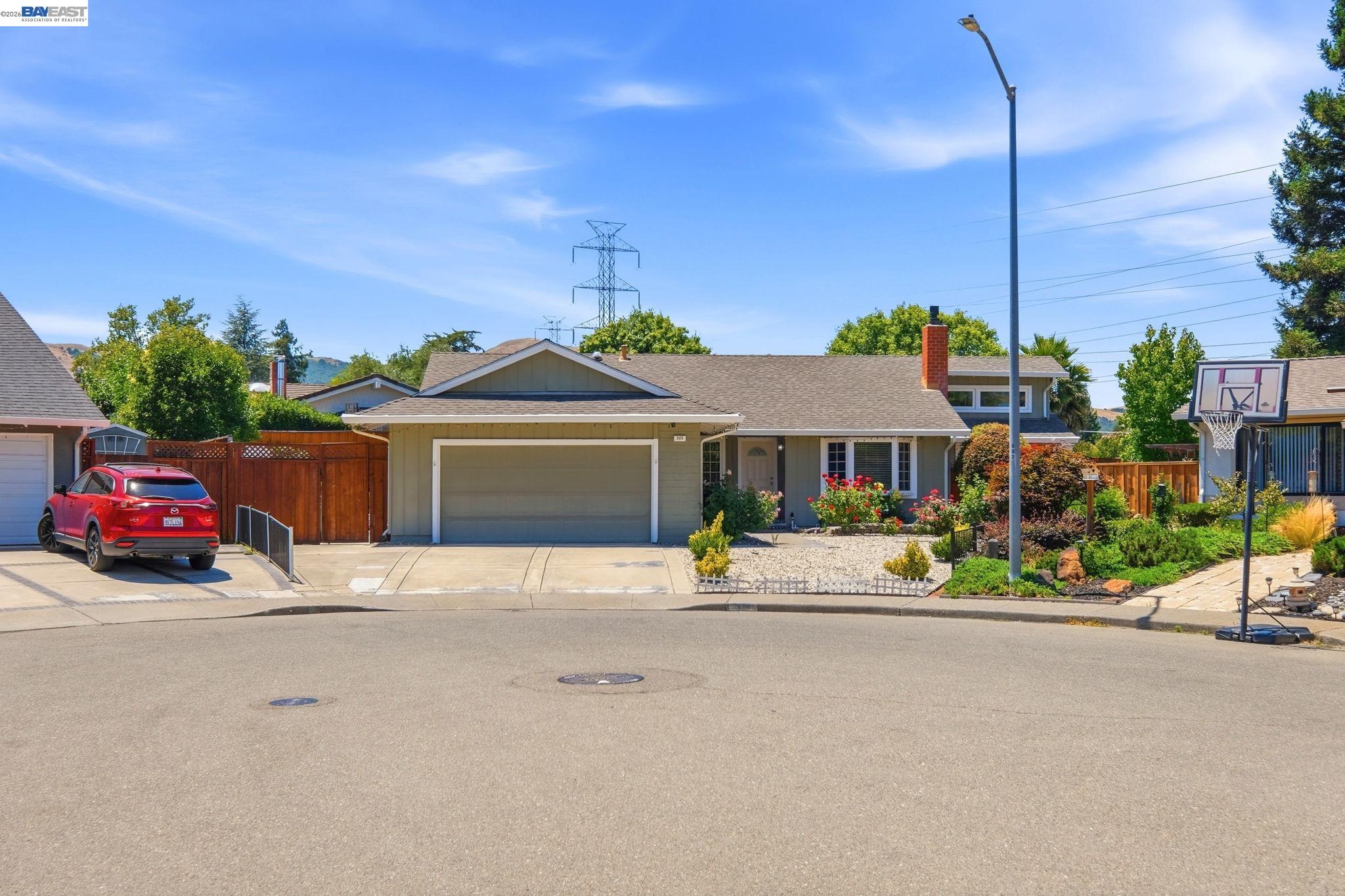 325 Goshen Court San Ramon, CA 94583 - Photo 3 of 41