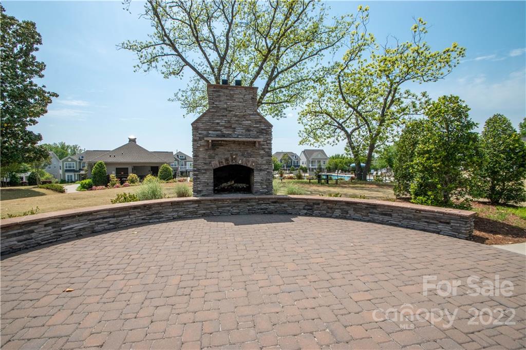 820 Ruckers Court Tega Cay, SC 29708 - Photo 42 of 46 a front view of a house with a yard