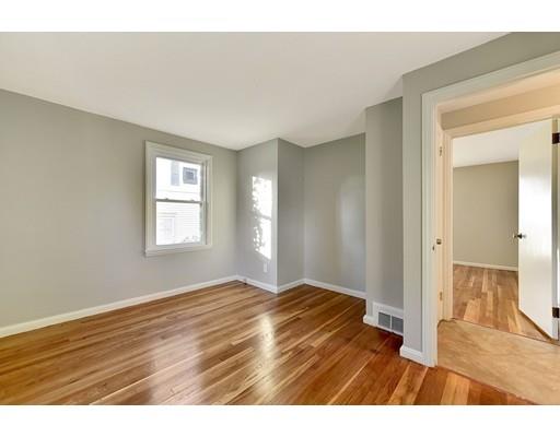 128 Carver Street Springfield, MA 01108 - Photo 12 of 23