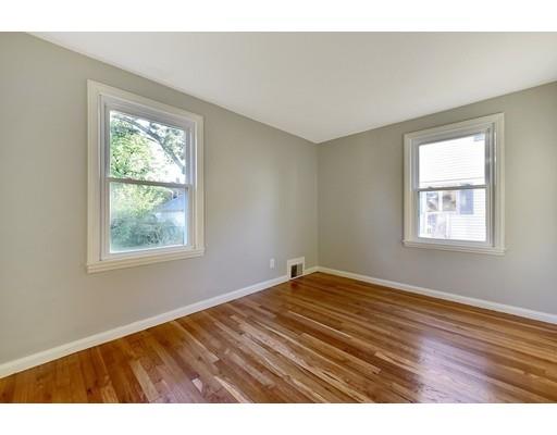128 Carver Street Springfield, MA 01108 - Photo 15 of 23
