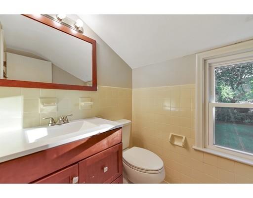 128 Carver Street Springfield, MA 01108 - Photo 16 of 23