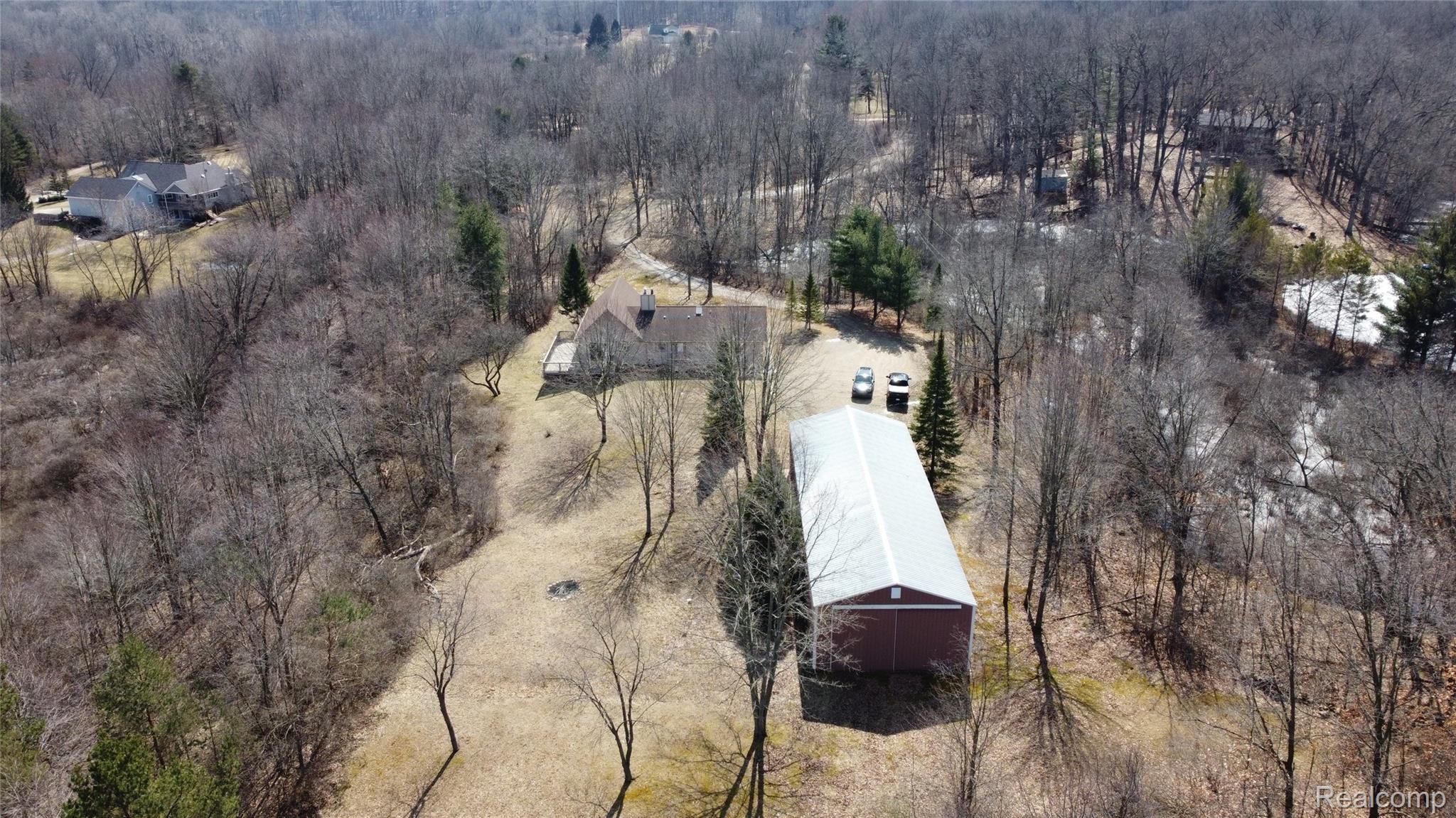 1201 Baker Road Fenton, MI 48430 - Photo 23 of 23 DJI_0022.JPG