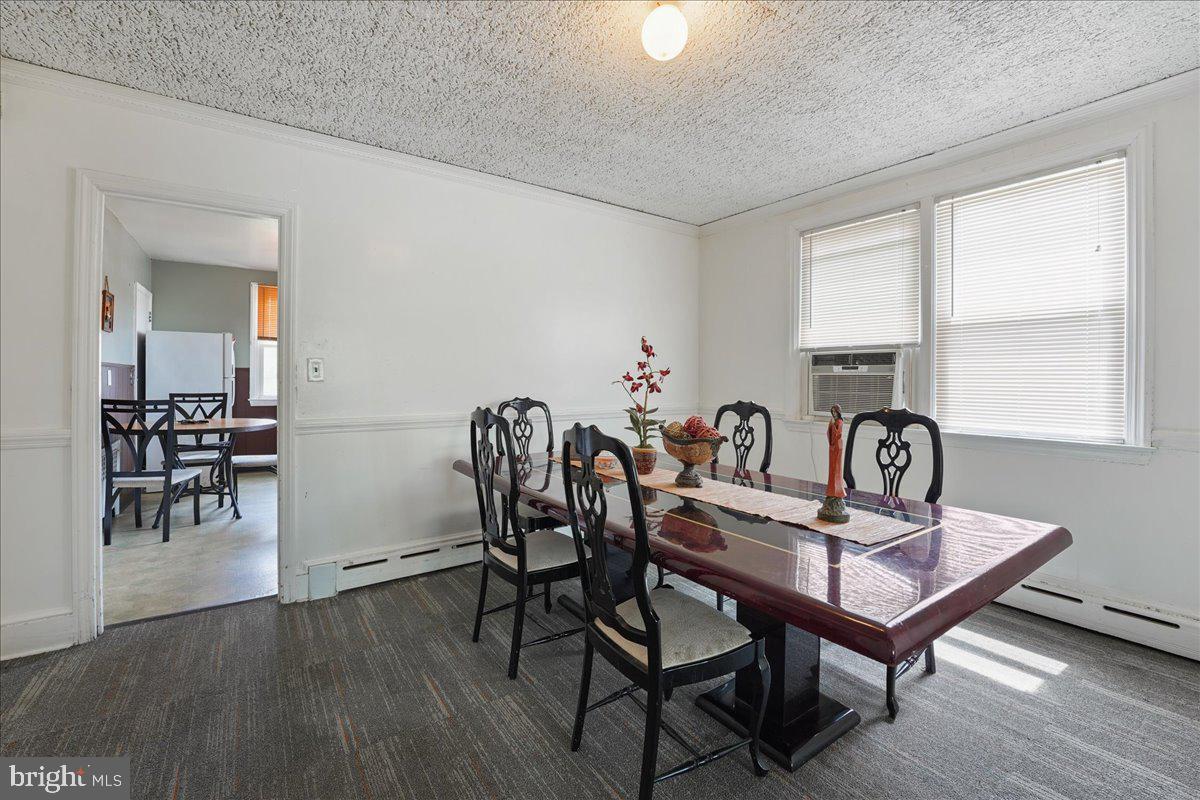 413 Marsh Road Wilmington, DE 19809 - Photo 14 of 34 Dining Room
