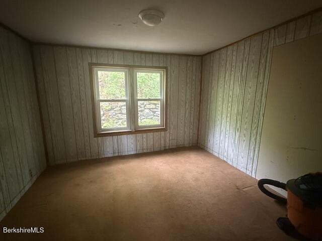 352 West Shaft Road North Adams, MA 01247 - Photo 3 of 21 1st floor Primary bedroom