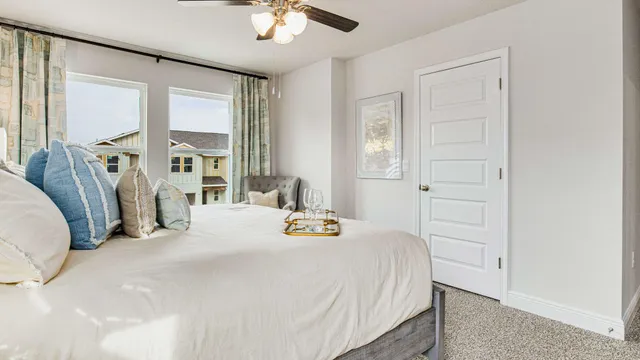 $318,900 | 2459 Cliff Hollow Circle, Gulf Breeze, FL 32563