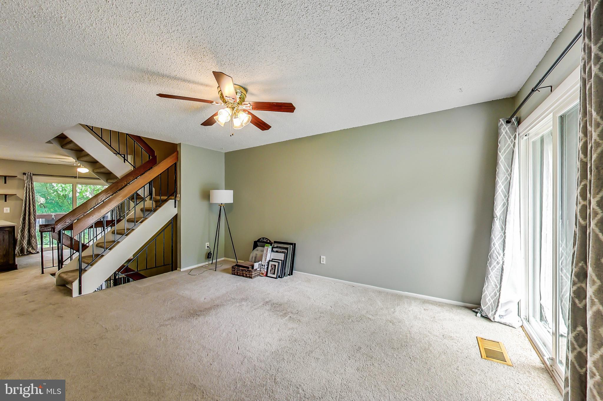 2184 Cartwright Place Reston, VA 20191 - Photo 8 of 46 Living Room with ceiling fan