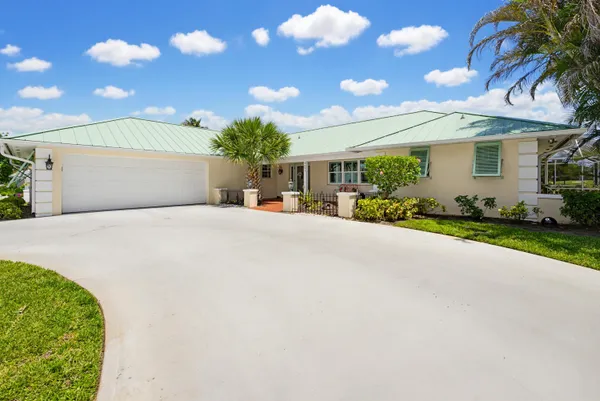 $775,000 | 3491 Southeast Clubhouse Place, Stuart, FL 34997