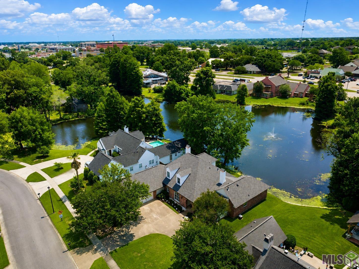 8341 Myrtlelake Drive Baton Rouge, LA 70810 - Photo 4 of 39
