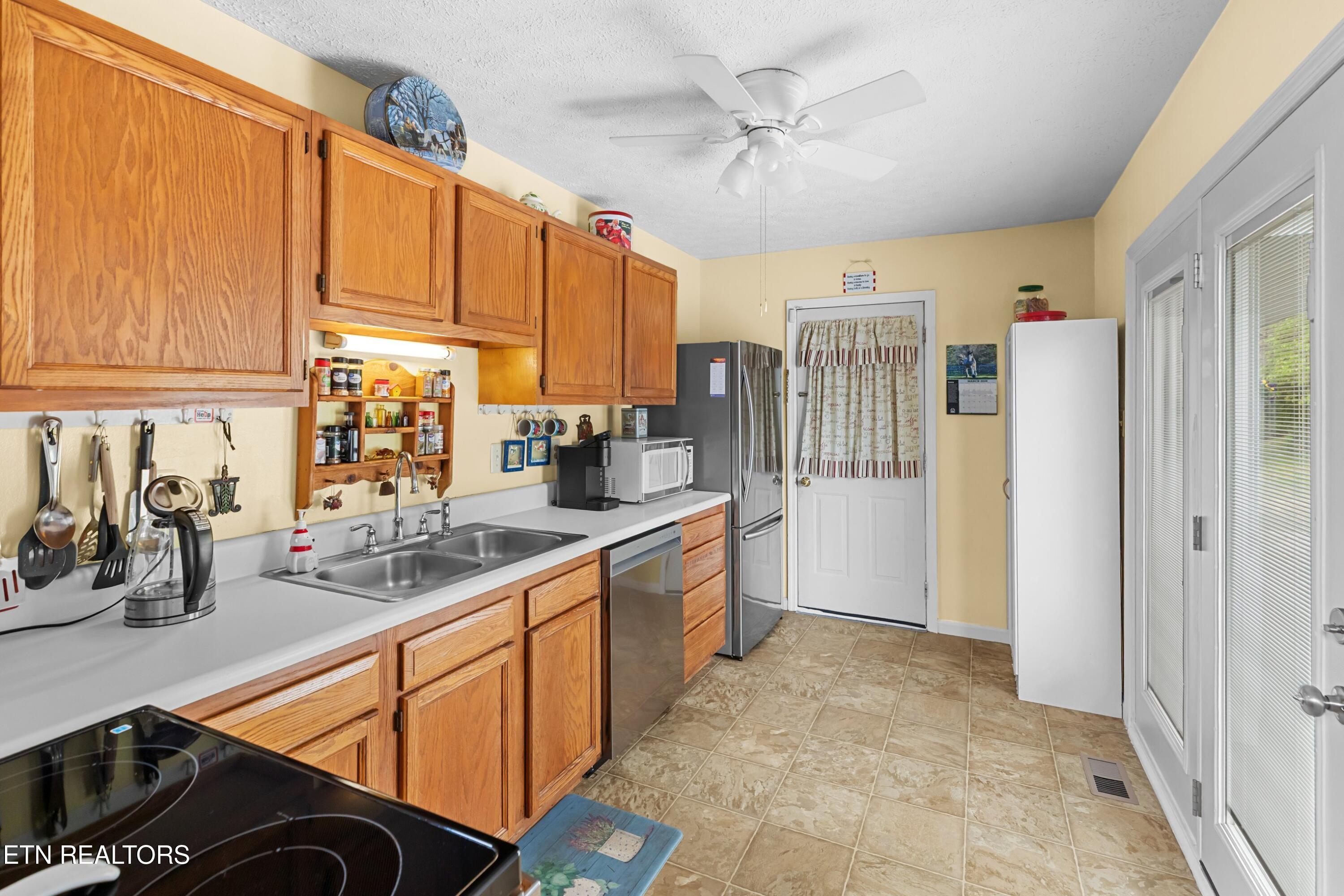 664 West Dumplin Valley Road New Market, TN 37820 - Photo 12 of 32 012-664WestDumplinValleyRoad-JeffersonCi