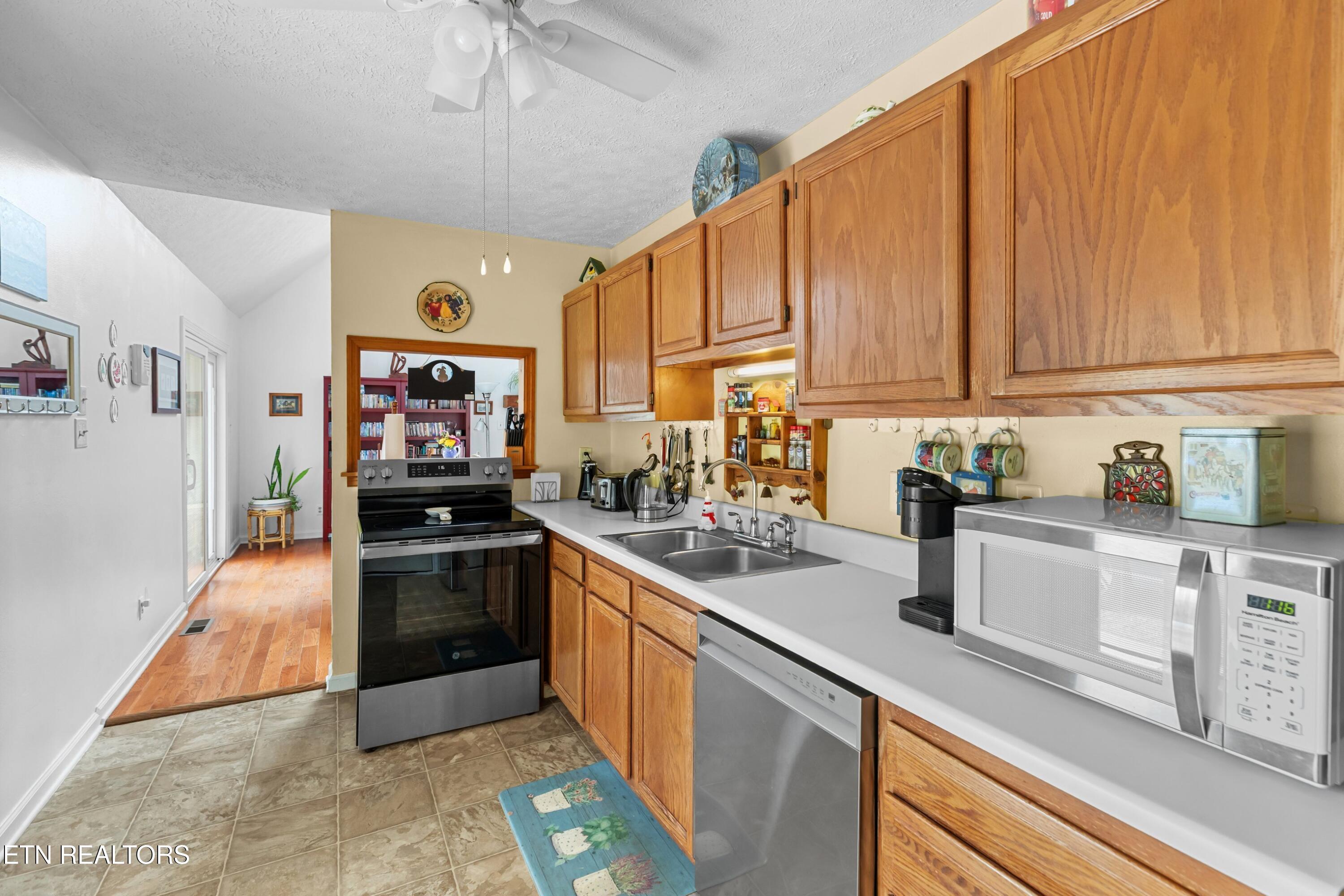 664 West Dumplin Valley Road New Market, TN 37820 - Photo 13 of 32 013-664WestDumplinValleyRoad-JeffersonCi