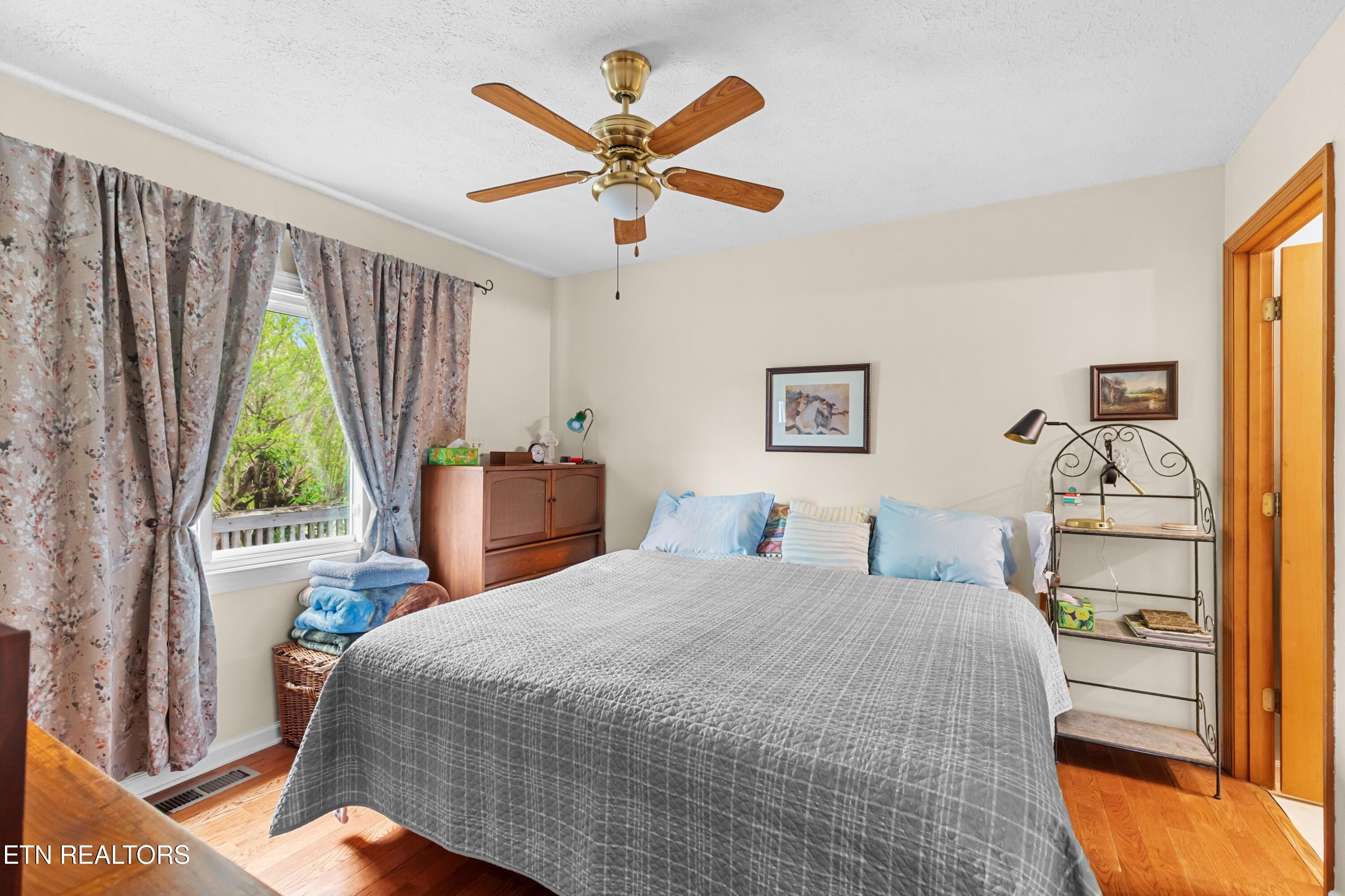 664 West Dumplin Valley Road New Market, TN 37820 - Photo 14 of 32 017-664WestDumplinValleyRoad-JeffersonCi