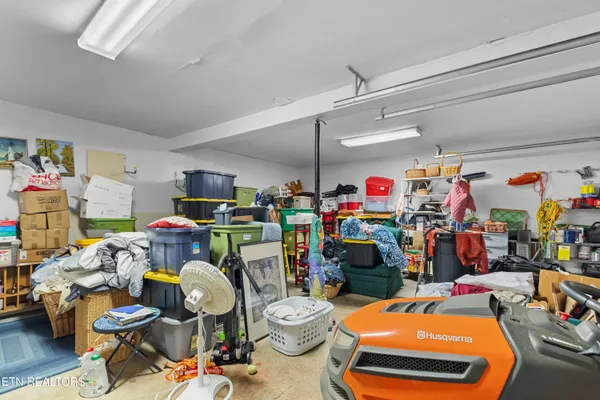 $369,900 | 664 West Dumplin Valley Road, New Market, TN 37820