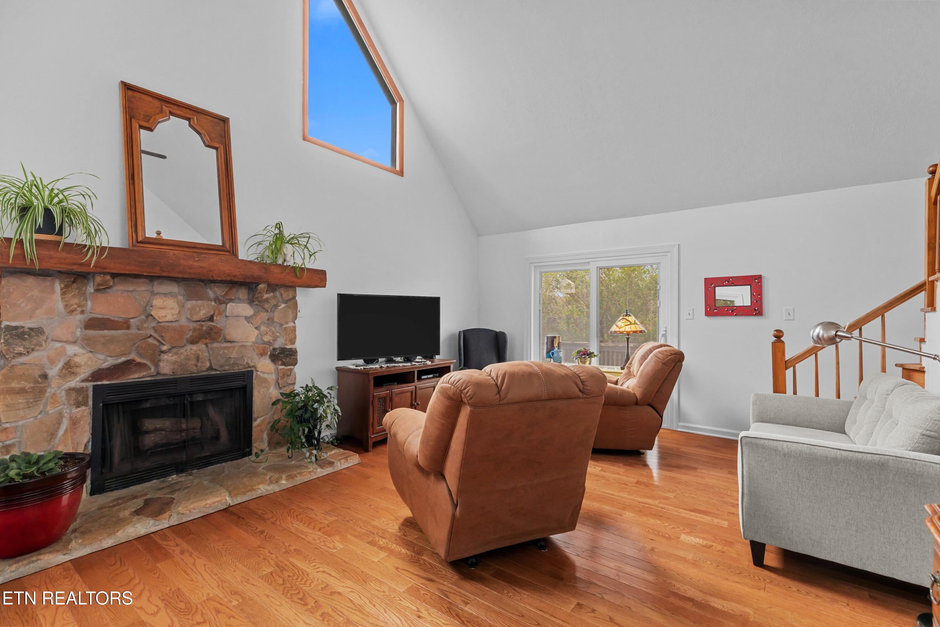 664 West Dumplin Valley Road New Market, TN 37820 - Photo 6 of 32 006-664WestDumplinValleyRoad-JeffersonCi