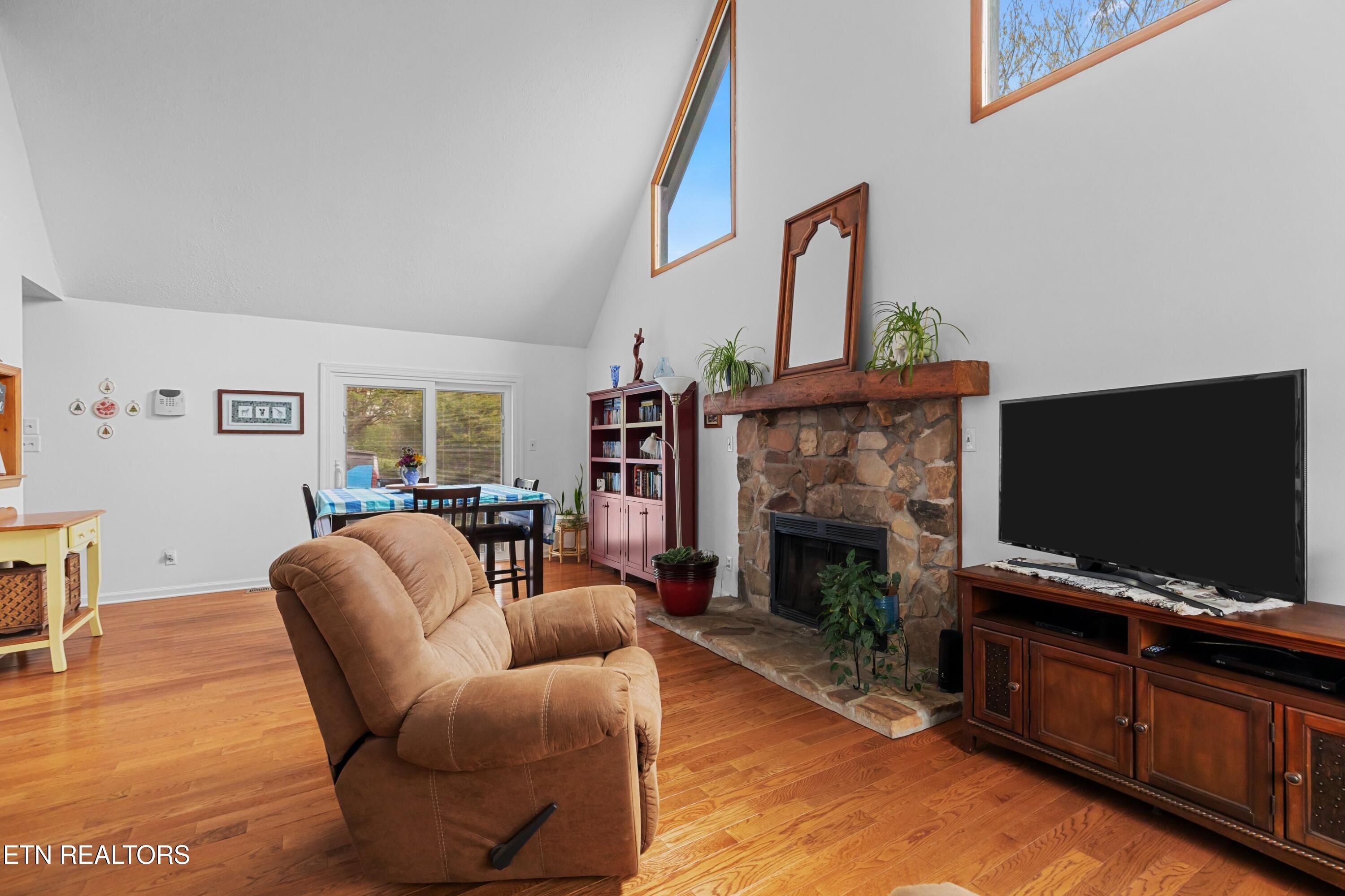 664 West Dumplin Valley Road New Market, TN 37820 - Photo 7 of 32 007-664WestDumplinValleyRoad-JeffersonCi