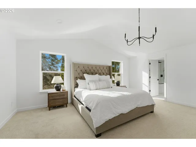 $525,900 | 37810 Hamilton Ridge Drive, Sandy, OR 97055