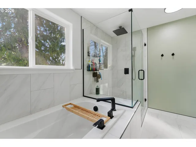 $525,900 | 37810 Hamilton Ridge Drive, Sandy, OR 97055