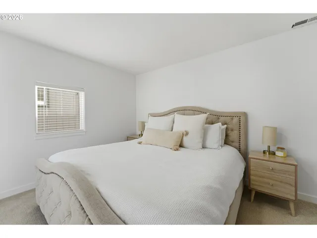 $525,900 | 37810 Hamilton Ridge Drive, Sandy, OR 97055