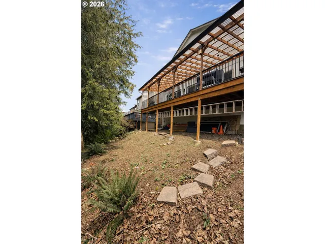 $525,900 | 37810 Hamilton Ridge Drive, Sandy, OR 97055