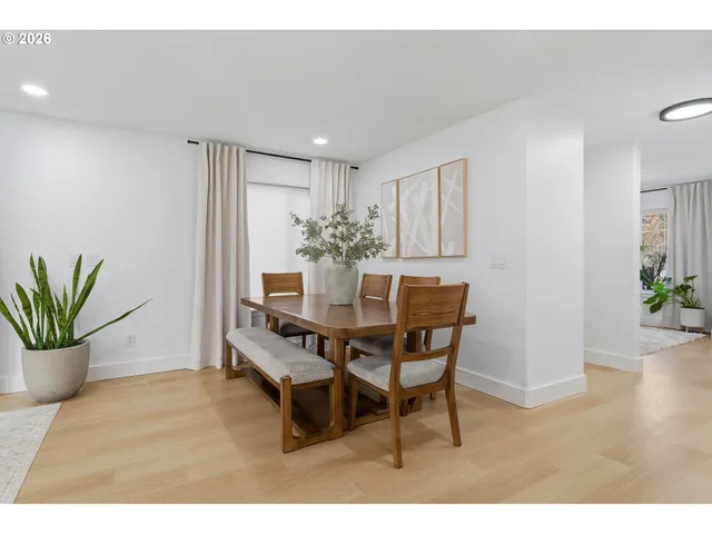 $525,900 | 37810 Hamilton Ridge Drive, Sandy, OR 97055