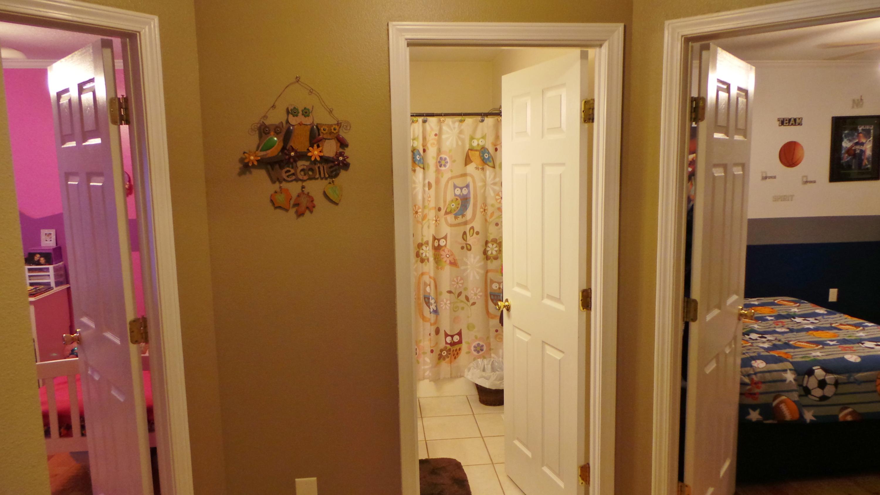 6040 Osage Road Crossville, TN 38572 - Photo 12 of 26 12-Hallway View in 2nd Bath & Bedrooms