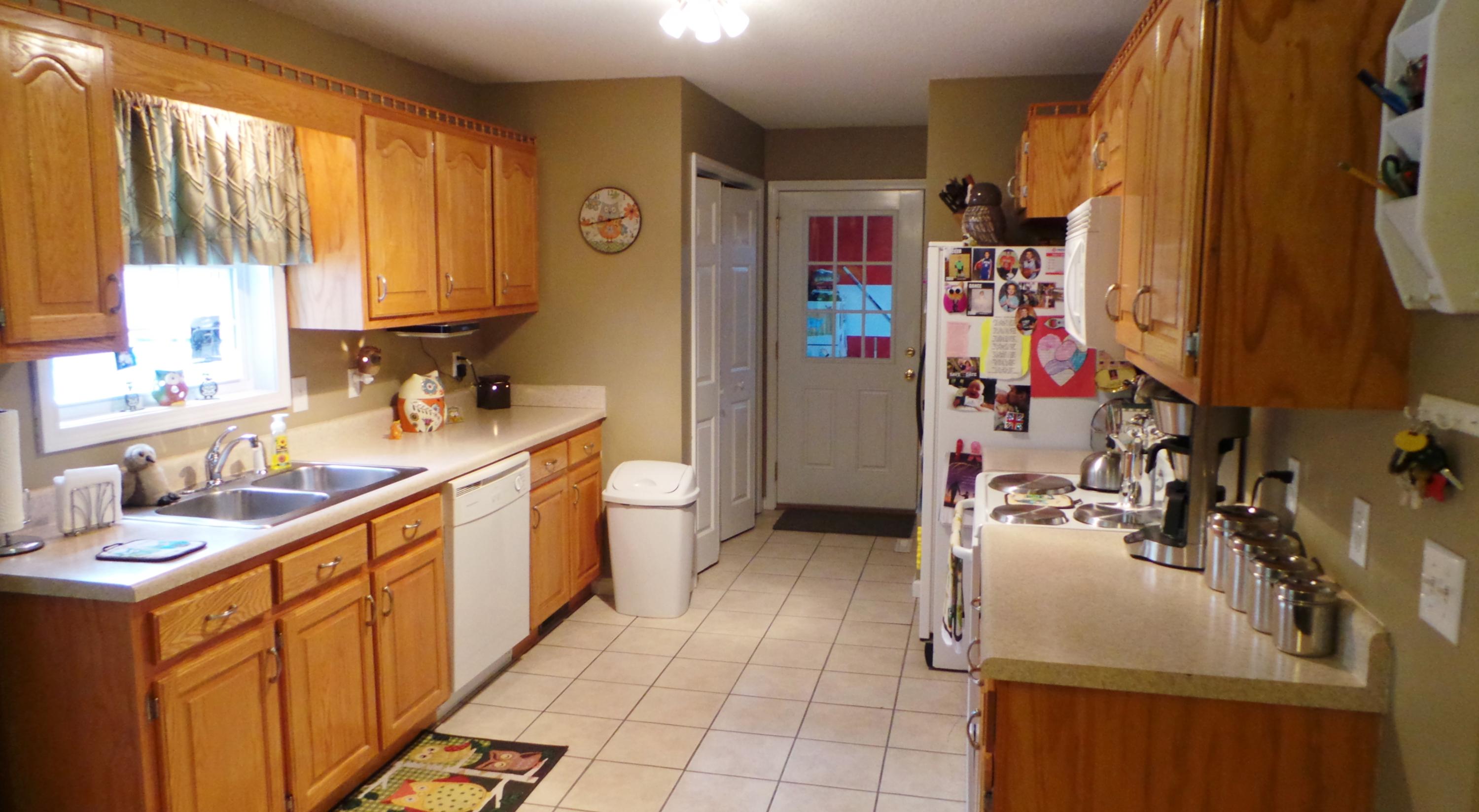6040 Osage Road Crossville, TN 38572 - Photo 7 of 26 7-Kitchen