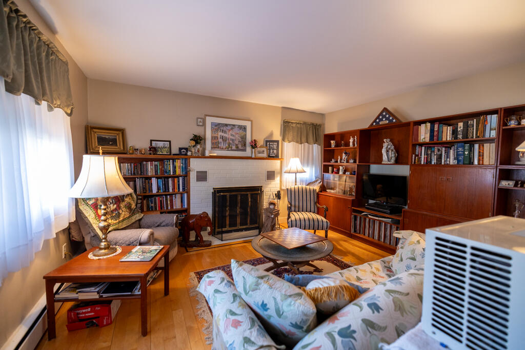 93 Adams Street Gardiner, ME 04345 - Photo 28 of 51 HY3A0210