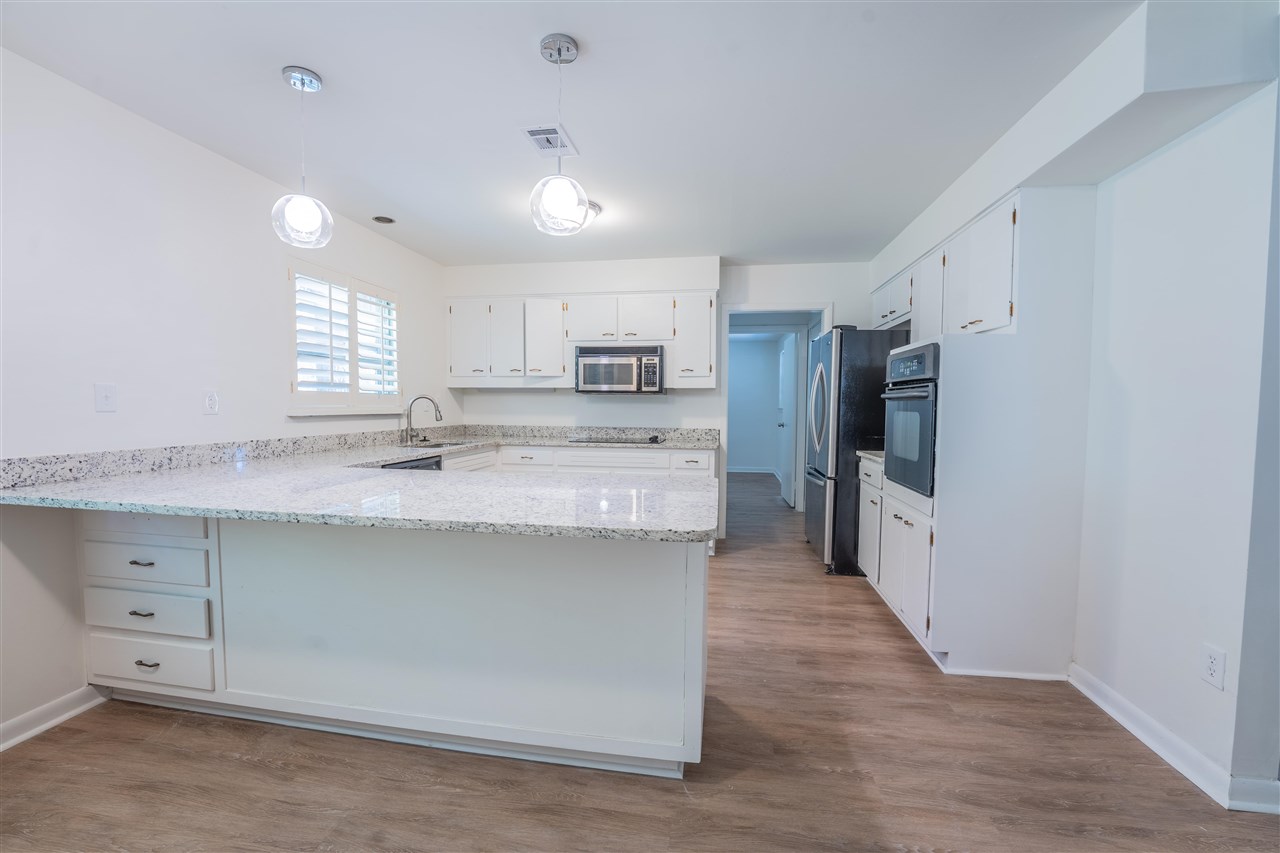 7640 Willey Road Germantown, TN 38138 - Photo 3 of 20 Gallery Image 3
