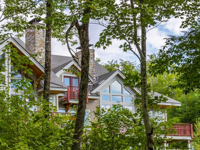 $899,000 | 369 Bear Path Lane, Unit 29, Burke, VT 05832