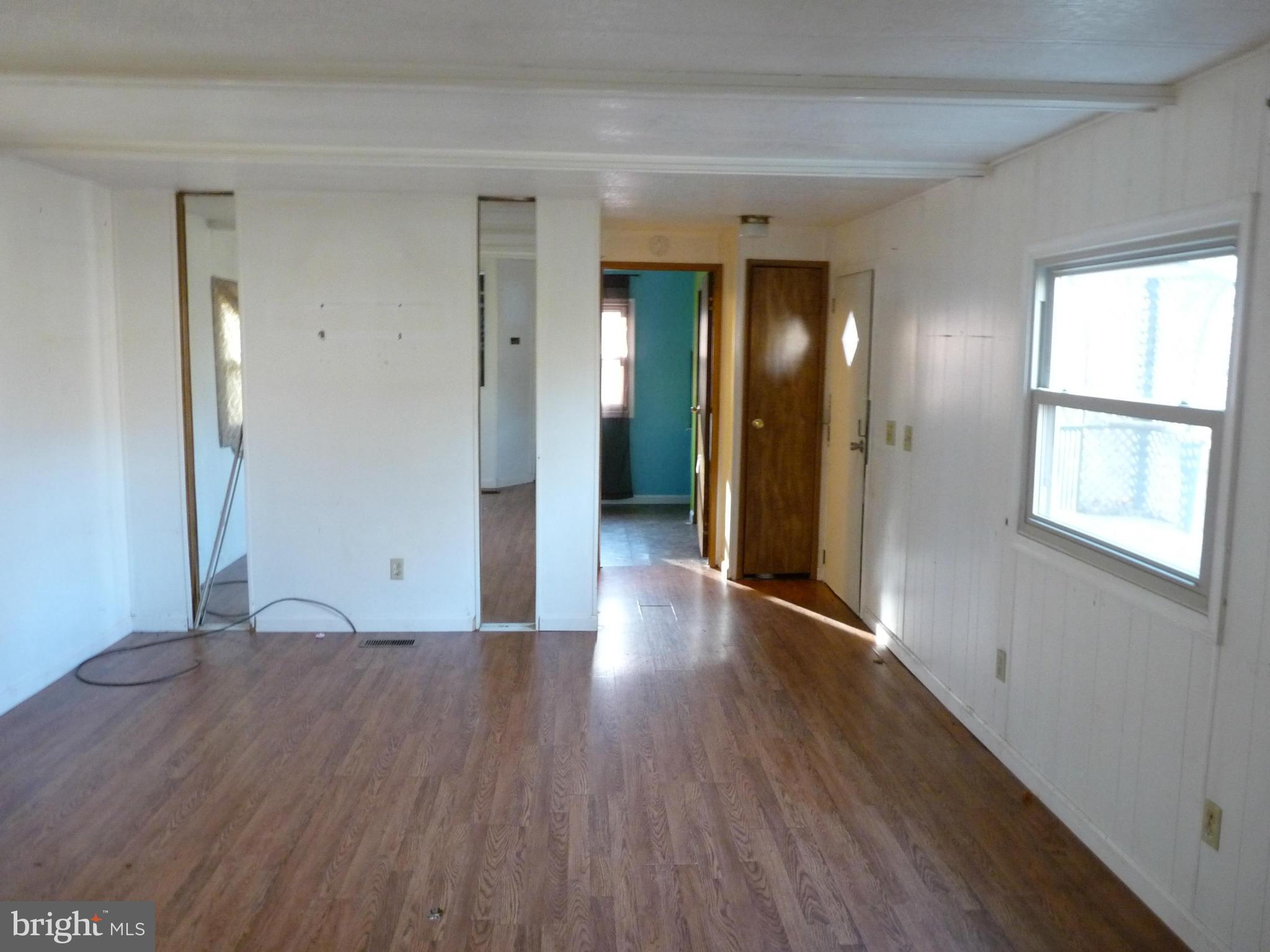 1202 Trappe Road Street, MD 21154 - Photo 4 of 12 Large Living Room