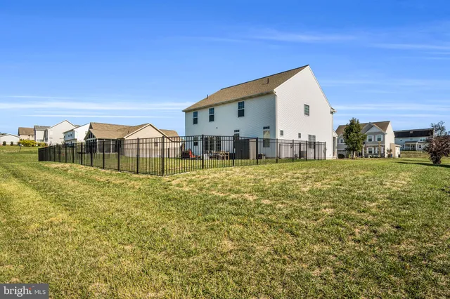 $624,900 | 21 Bayberry Road, Carlisle, PA 17013