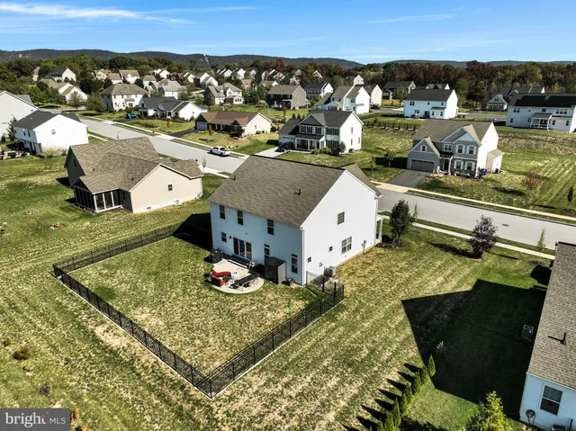 $624,900 | 21 Bayberry Road, Carlisle, PA 17013