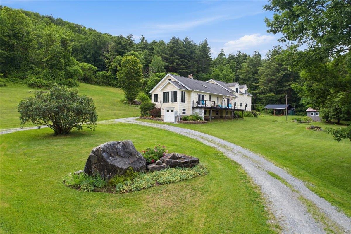 405 Old West Road Arlington, VT 05250 - Photo 4 of 56
