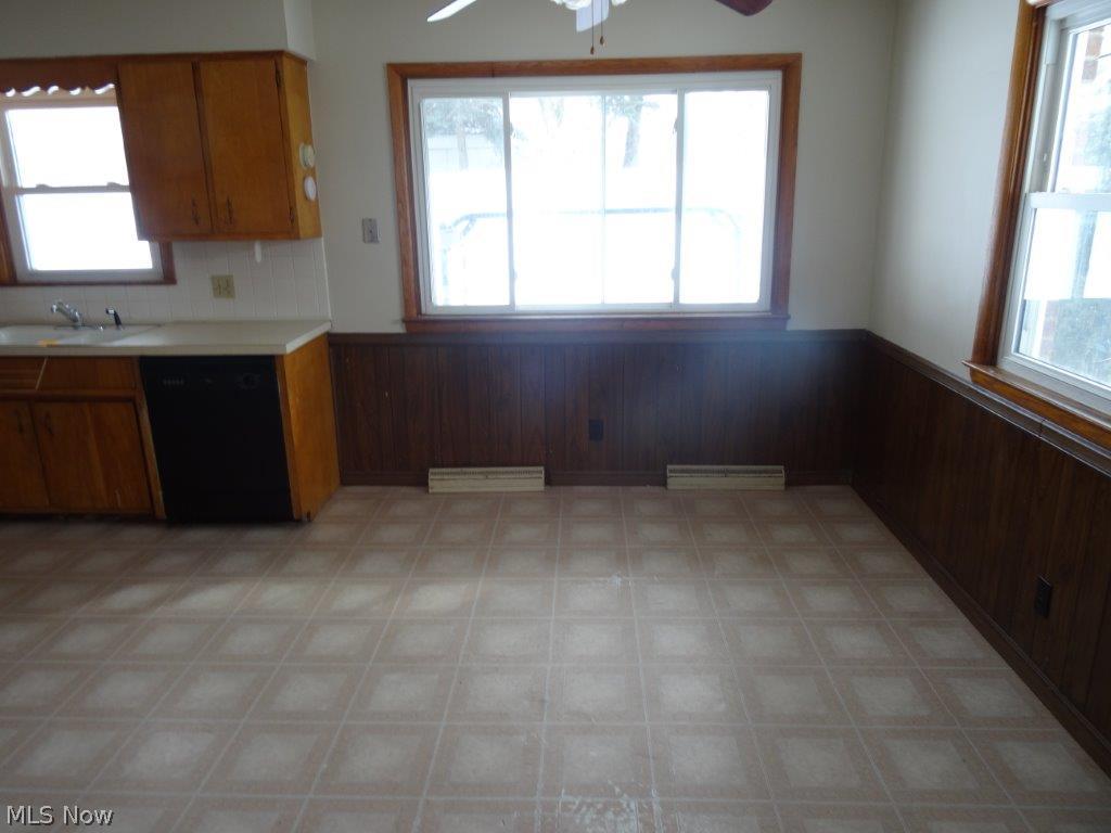 481 Gibbs Road Akron, OH 44312 - Photo 7 of 8