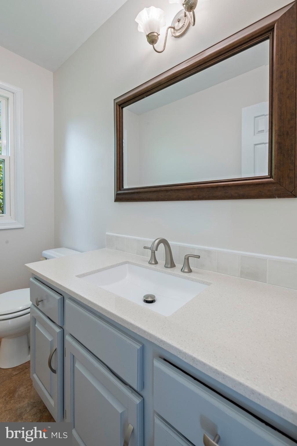 17624 Goose Creek Road Olney, MD 20832 - Photo 23 of 56 Main level half bath