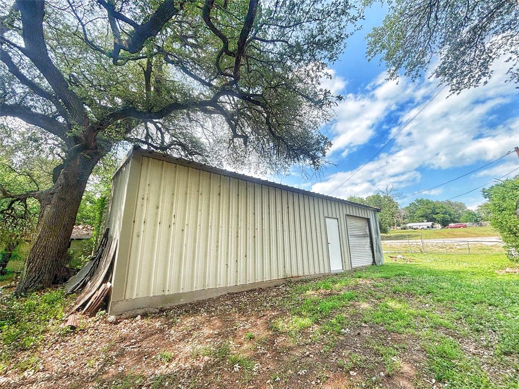 101 Riverview Road Millsap, TX 76066 - Photo 6 of 26 a view of backyard with green space