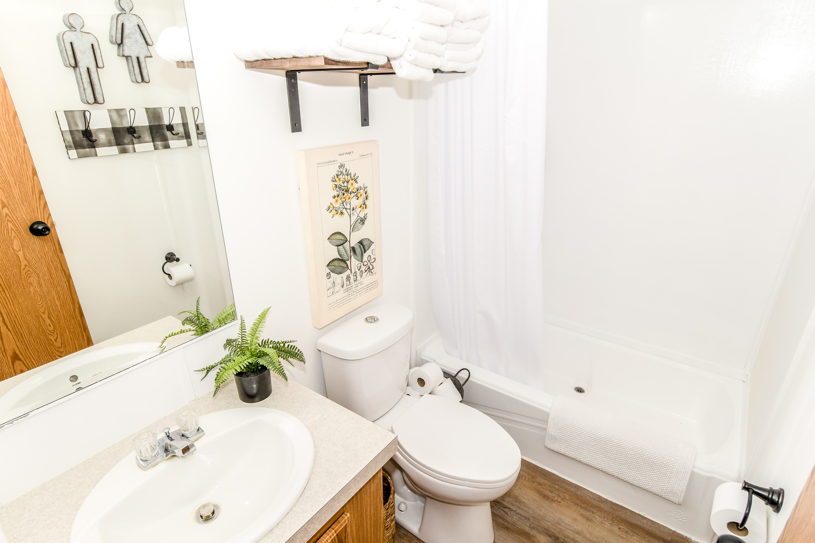 58 Oak Street Minooka, IL 60447 - Photo 12 of 28 a bathroom with a sink and a toilet