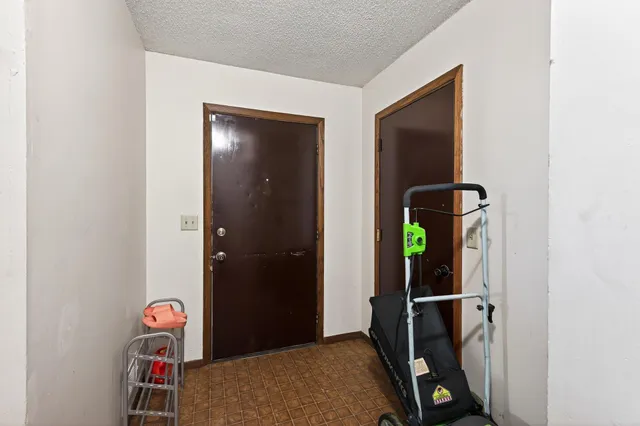 $425,000 | 1240 Norton Avenue Northeast, Fridley, MN 55432