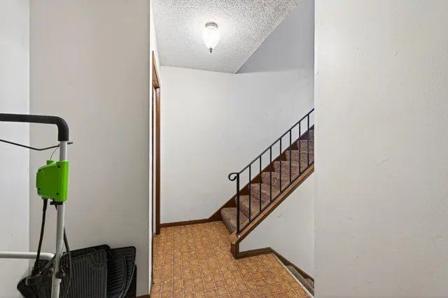 $425,000 | 1240 Norton Avenue Northeast, Fridley, MN 55432