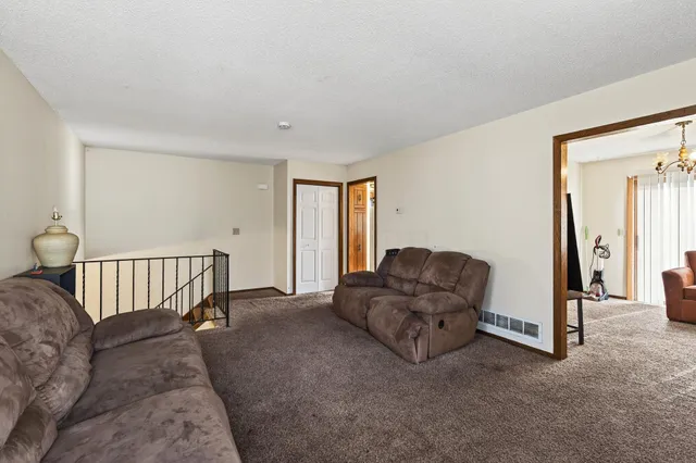 $425,000 | 1240 Norton Avenue Northeast, Fridley, MN 55432