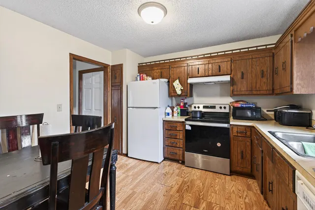 $425,000 | 1240 Norton Avenue Northeast, Fridley, MN 55432