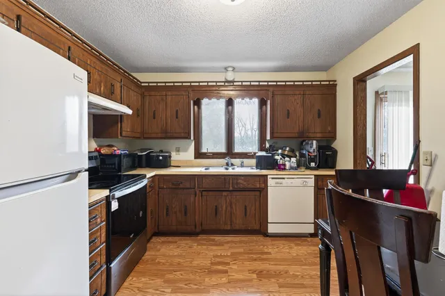 $425,000 | 1240 Norton Avenue Northeast, Fridley, MN 55432