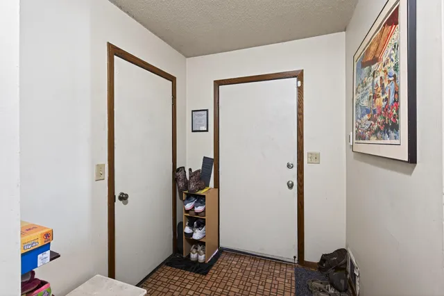 $425,000 | 1240 Norton Avenue Northeast, Fridley, MN 55432