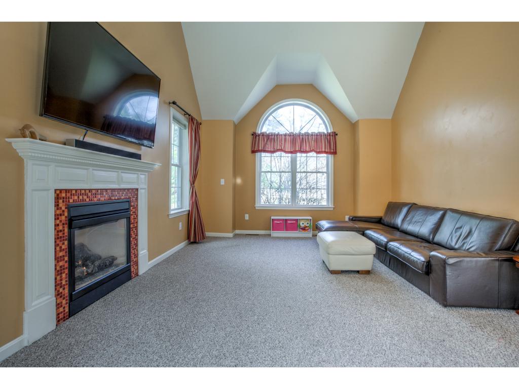 35 Springfield Circle Merrimack, NH 03054 - Photo 15 of 34