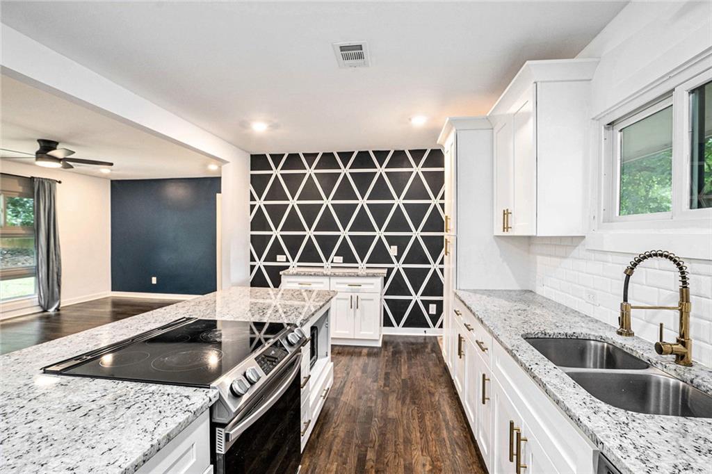 2324 Ousley Court Decatur, GA 30032 - Photo 4 of 25